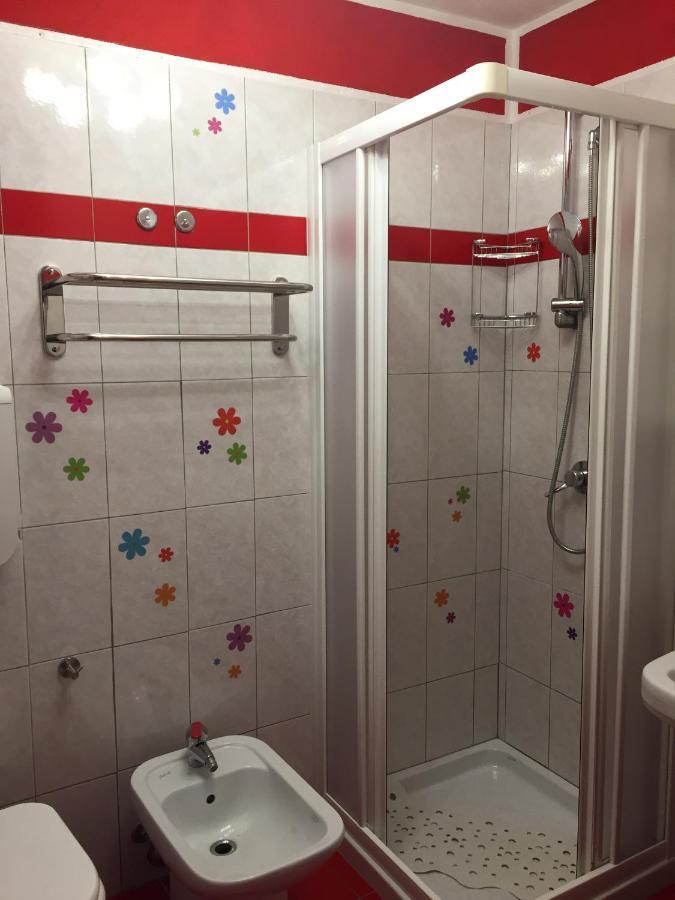 Petit Bijou Apartment Varenna Luaran gambar